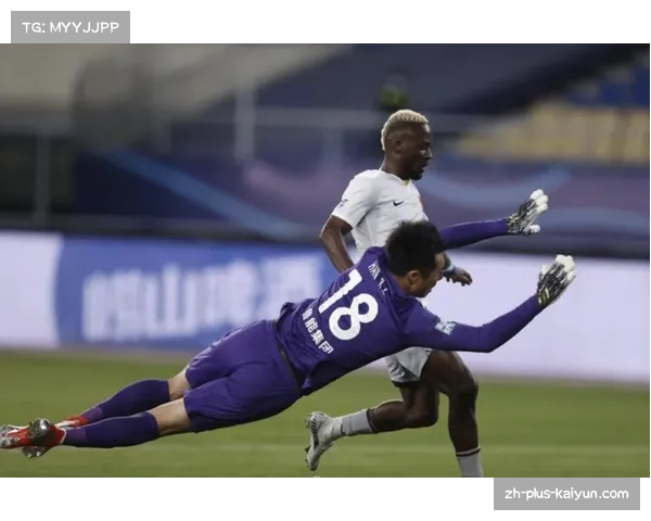 阿尔梅里亚五后卫体系在禁区内防守动作的VAR风险